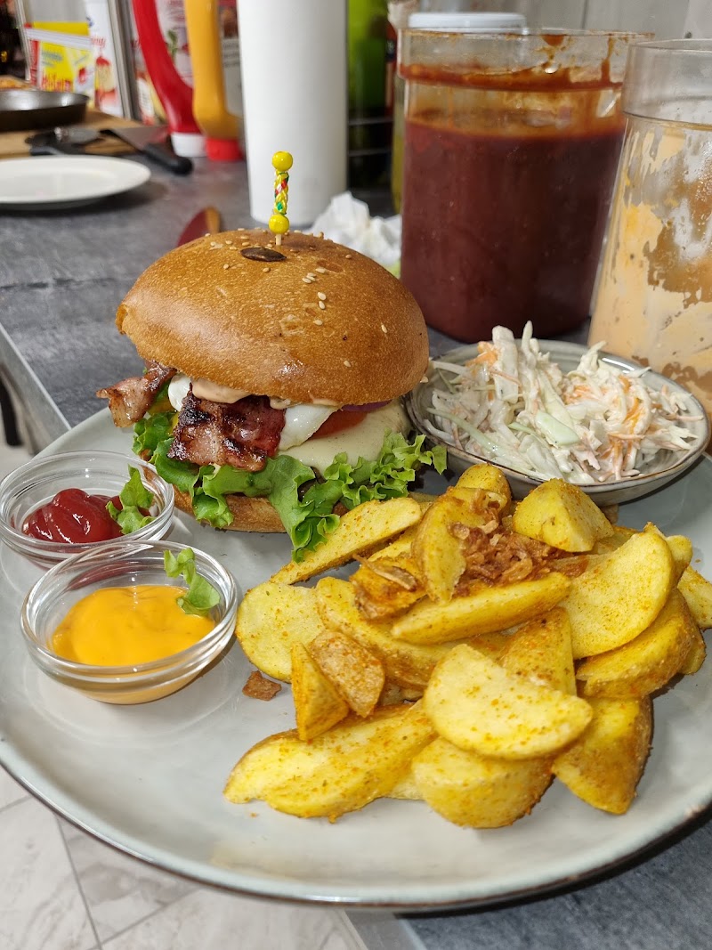 The 3 Tells Irish Pub - Interlaken - Switzerland - booked ai
