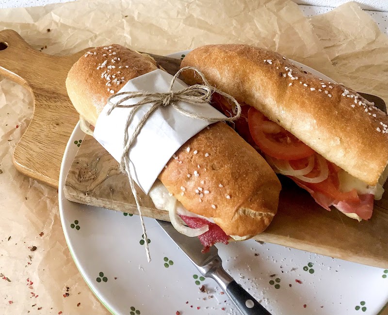 Bäckerei Konditorei Café Mayer - Isny im Allgäu - Germany - booked ai