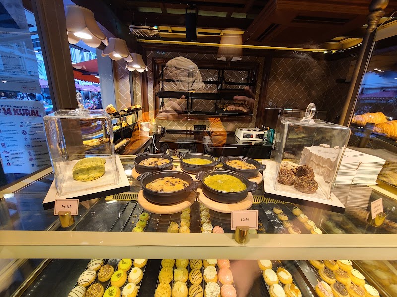 Mendel’s Coffee Shop - Istanbul - Türkiye - booked ai