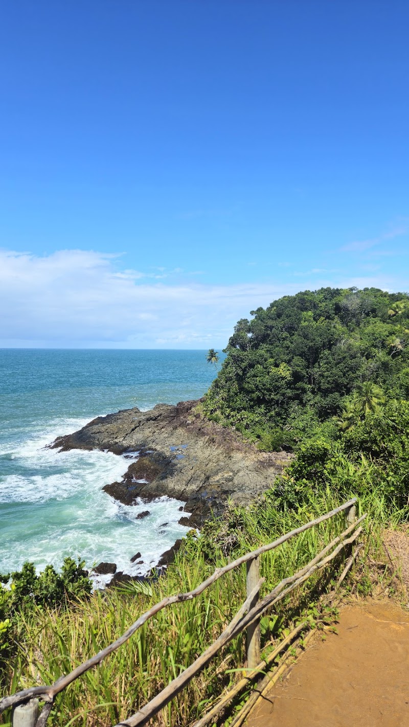 Hiking to Prainha Beach - Itacaré - Brazil - booked ai