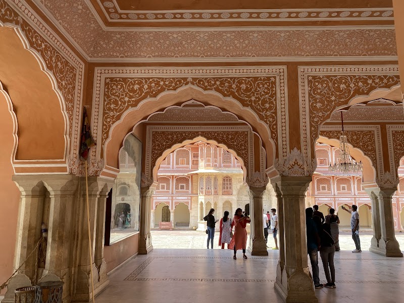 Explore City Palace - Jaipur - India - booked ai