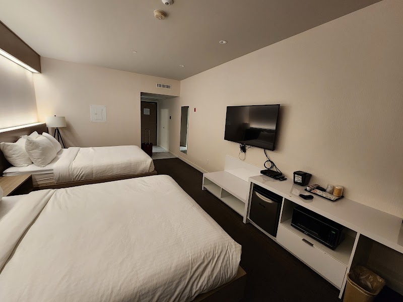Aqsarniit Hotel and Conference Centre - Iqaluit - Canada - booked ai