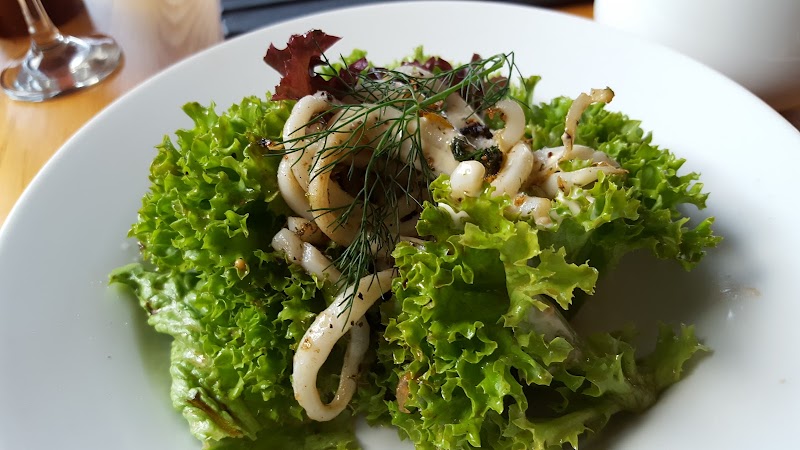 Green Dolphin Restaurant & Bar - Kaikōura - New Zealand - booked ai