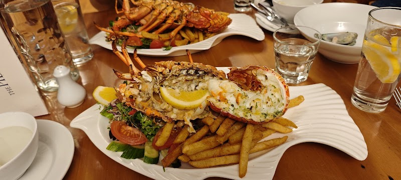 The Pier Hotel Restaurant - Kaikōura - New Zealand - booked ai