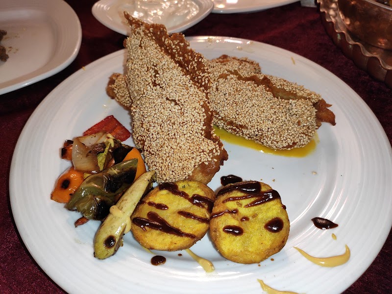 Toranj Traditional Restaurant - Isfahan - Iran - booked ai
