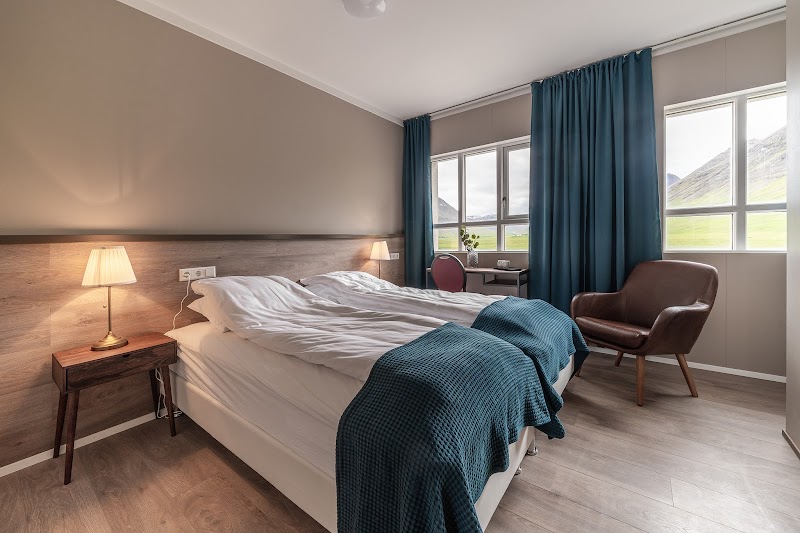 Holt Inn - Flateyri - Iceland - booked ai