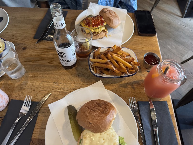 Ludwig Das Burger Restaurant - Innsbruck - Austria - booked ai