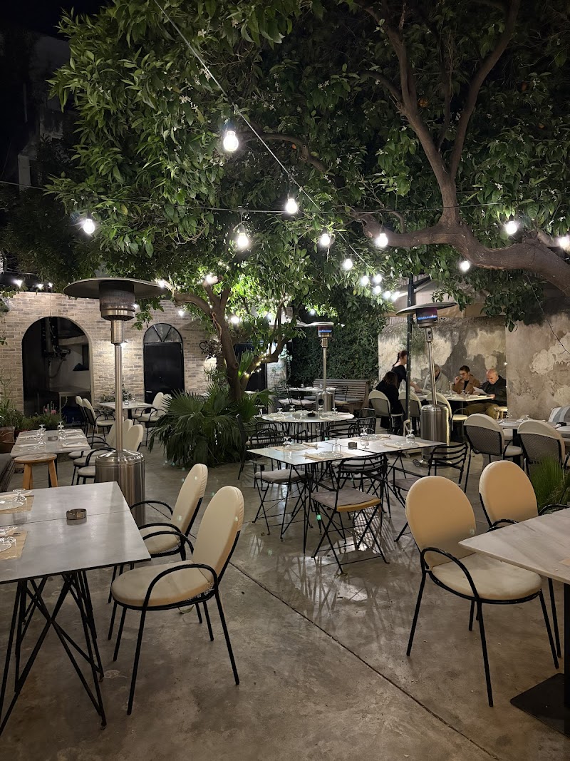 Oinopantopoleion - Kalamata - Greece - booked ai