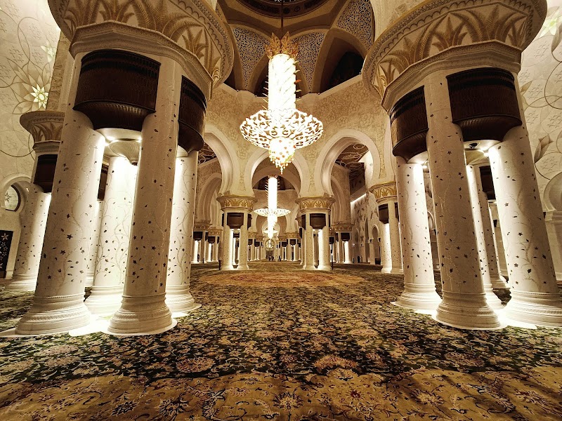 Sheikh Zayed Grand Mosque - Abu Dhabi - United Arab Emirates - booked ai