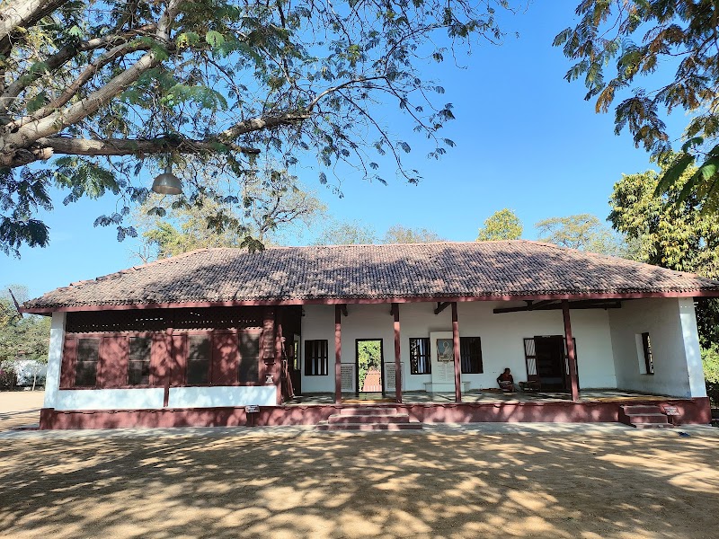 Visit the Sabarmati Ashram - Ahmedabad - India - booked ai
