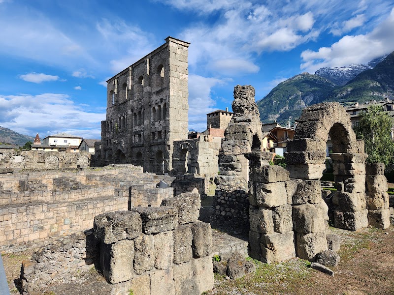 Visit the Roman Theatre of Aosta - Aosta - Italy - booked ai