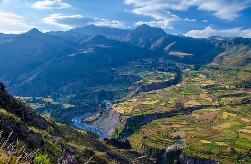 Visit the Colca Canyon to see condors - Arequipa - Peru - booked ai