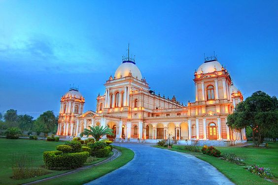 Visit Noor Mahal - Bahawalpur - Pakistan - booked ai