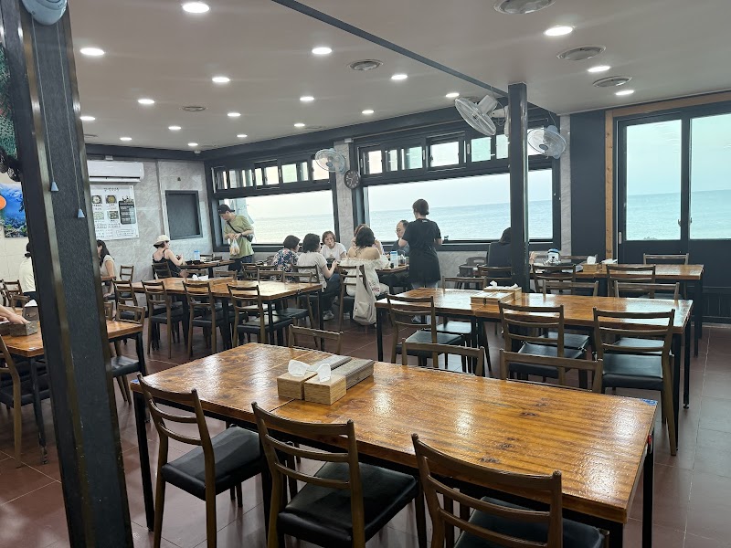 Myeongjin Jeonbok - Cheju - South Korea - booked ai