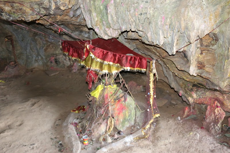 Explore Siddha Cave - Bandipur - Nepal - booked ai