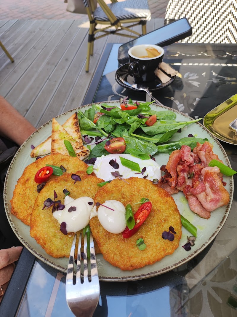 Frant Restaurant - Kamianets'-Podil's'kyi - Ukraine - booked ai