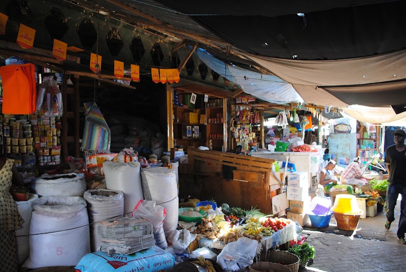 Visit the Albert Market - Banjul - The Gambia - booked ai