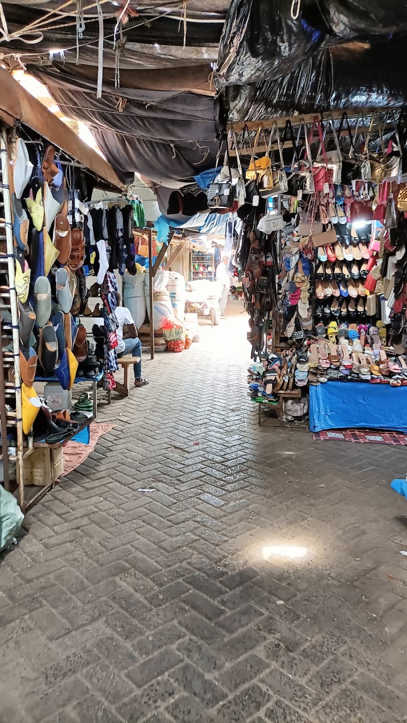 Visit the Albert Market - Banjul - The Gambia - booked ai