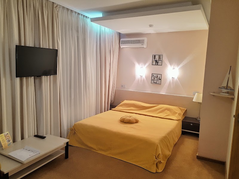 7 Days Hotel & SPA - Kamianets-Podilskyi - Ukraine - booked ai