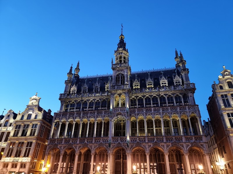 Visit Grand Place (Grote Markt) - Brussel - Belgium - booked ai