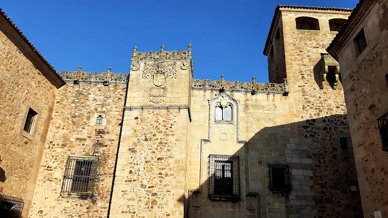 Explore the Old Town (Ciudad Monumental) - Cáceres - Spain - booked ai