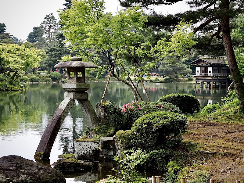 Kenrokuen Garden - Kanazawa - Japan - booked ai