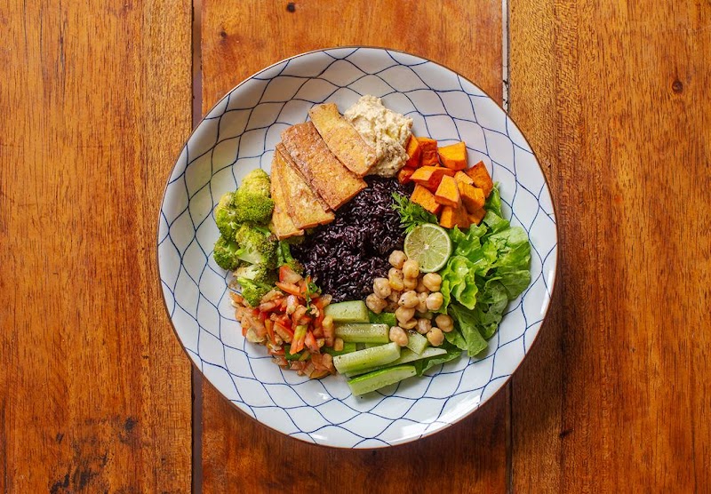 Simple Things - Kampot - Cambodia - booked ai