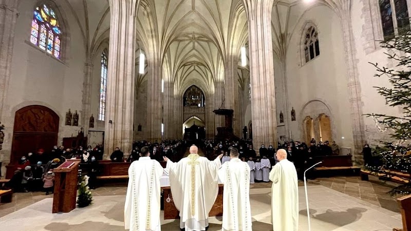 St. Michael's Church and Unirii Square - Cluj-Napoca - Romania - booked ai