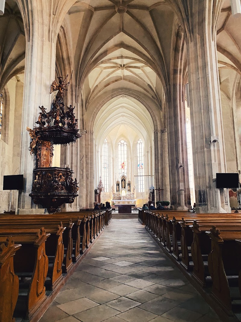 St. Michael's Church and Unirii Square - Cluj-Napoca - Romania - booked ai