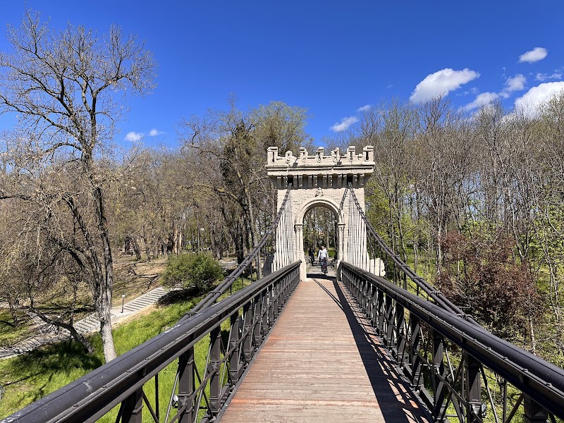 Explore Nicolae Romanescu Park - Craiova - Romania - booked ai