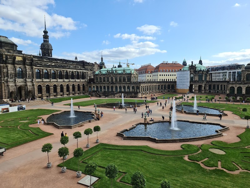 Visit the Zwinger Palace - Dresden - Germany - booked ai