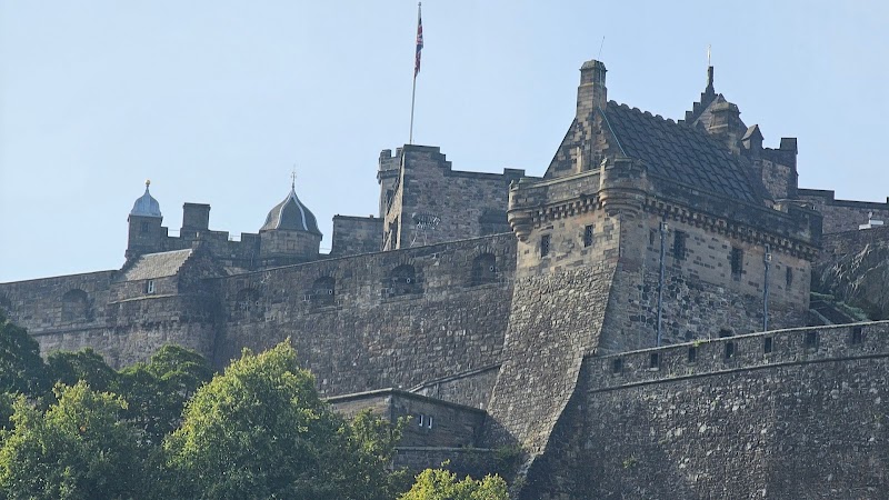 Edinburgh Castle - Edinburgh - United Kingdom - booked ai