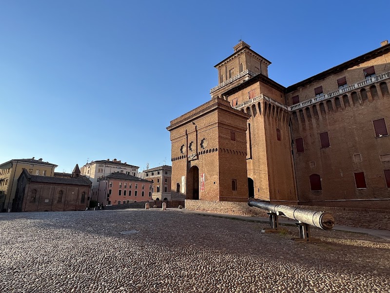 Este Castle (Castello Estense) - Ferrara - Italy - booked ai