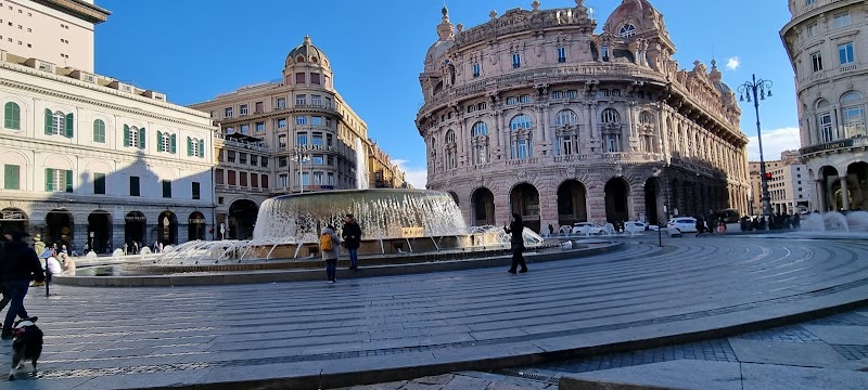 Explore the Historic Center (Centro Storico) - Genova - Italy - booked ai