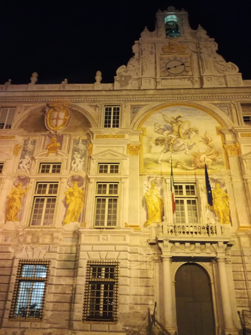 Explore the Historic Center (Centro Storico) - Genova - Italy - booked ai