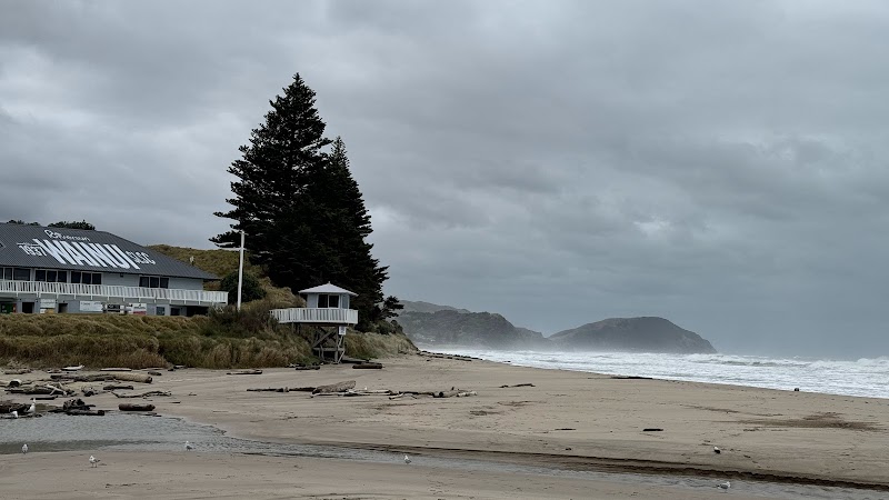 Watch the Sunrise at Wainui Beach - Gisborne - New Zealand - booked ai