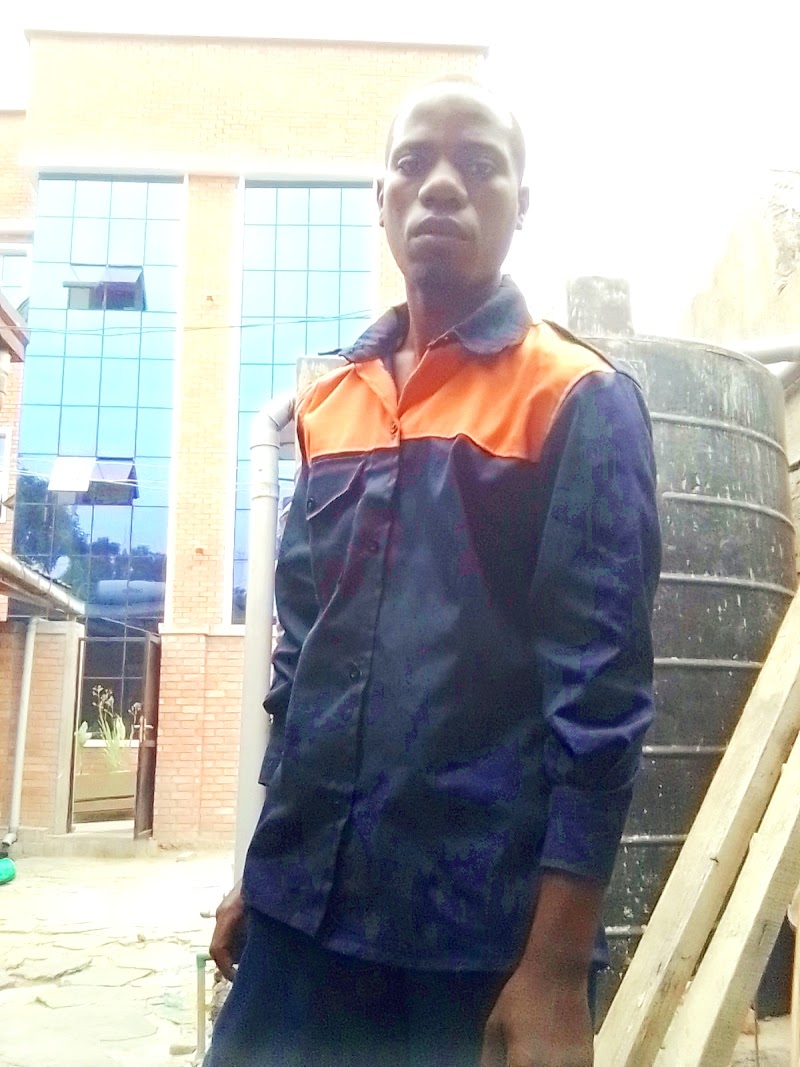 Relaxing at Lake Kivu - Gisenyi - Rwanda - booked ai