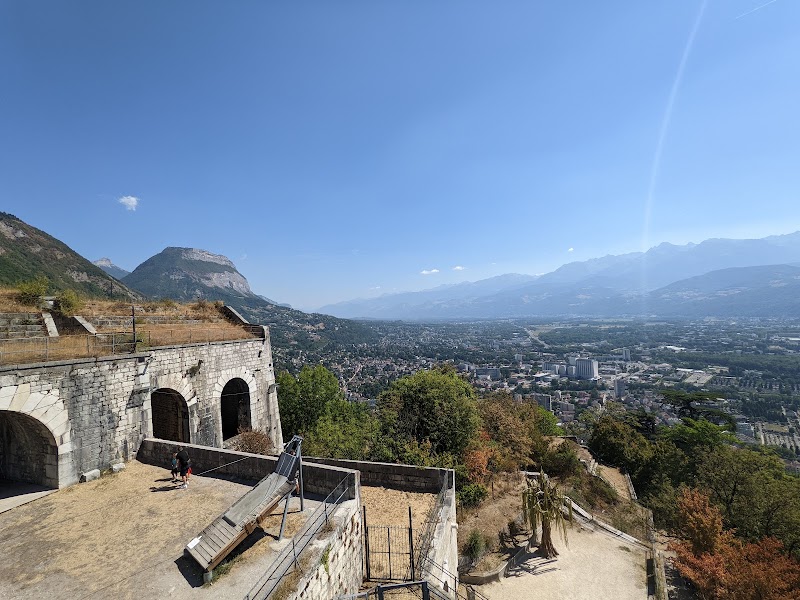 Bastille Hill and Cable Car Ride - Grenoble - France - booked ai