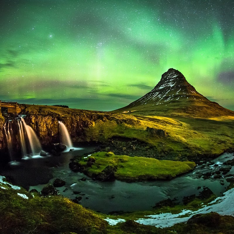 Kirkjufell Mountain and Kirkjufellsfoss Waterfall - Grundarfjordur - Iceland - booked ai