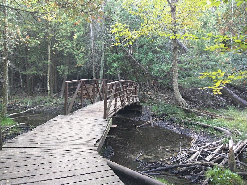 Guelph Arboretum - Guelph - Canada - booked ai