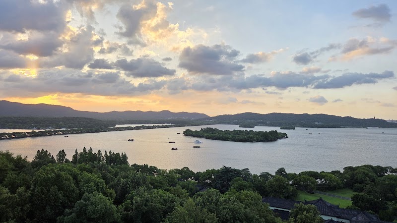 West Lake Scenic Area - Hangzhou - China - booked ai