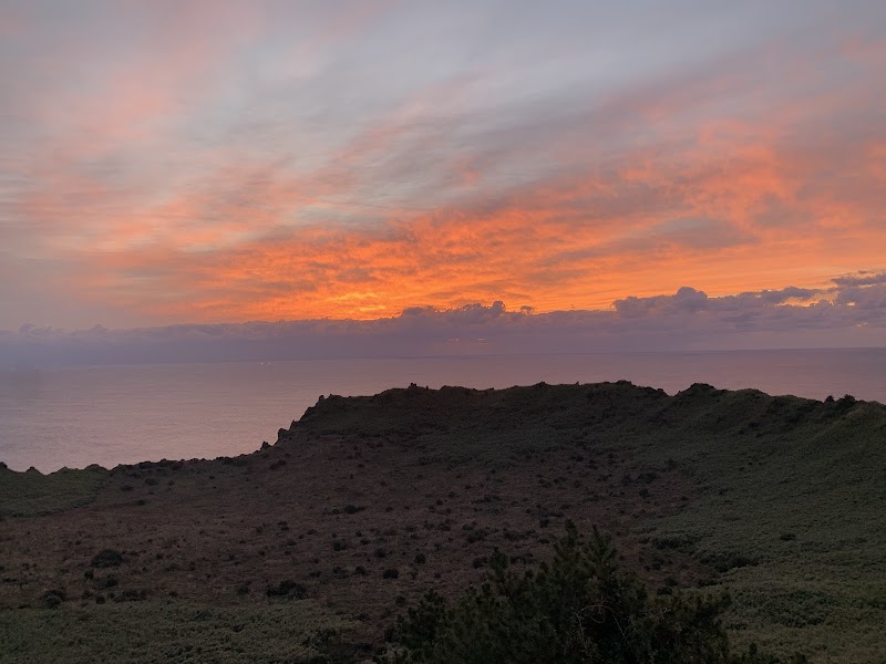 Seongsan Ilchulbong (Sunrise Peak) - Seogwipo - South Korea - booked ai