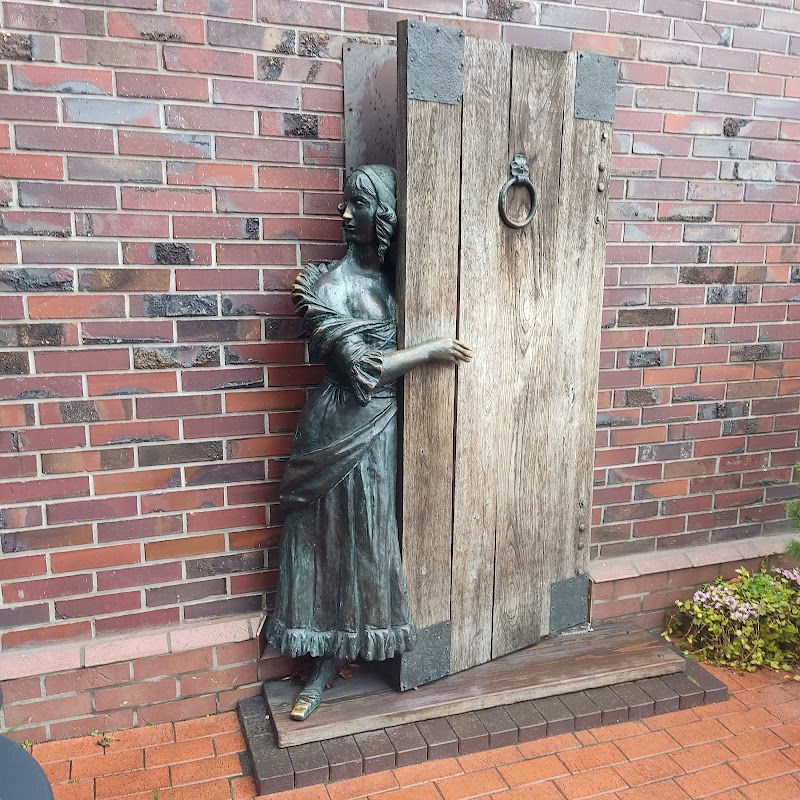 Madame Boucher - Kaliningrad - Russia - booked ai