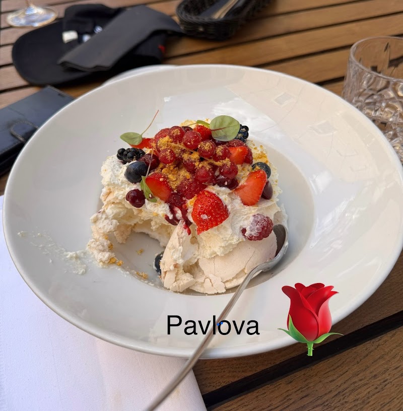 Dia - Kaunas - Lithuania - booked ai