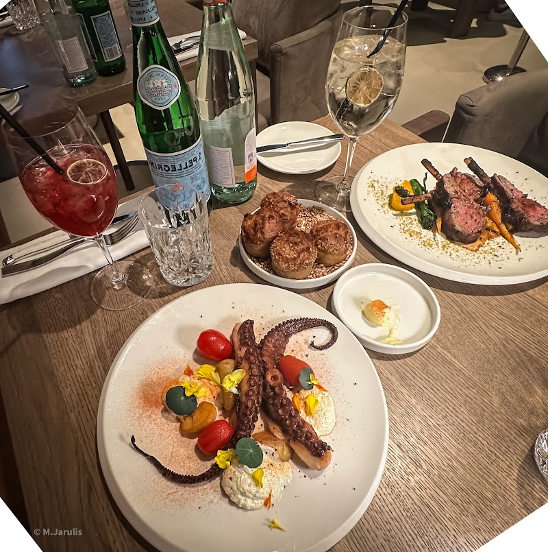 Dia - Kaunas - Lithuania - booked ai