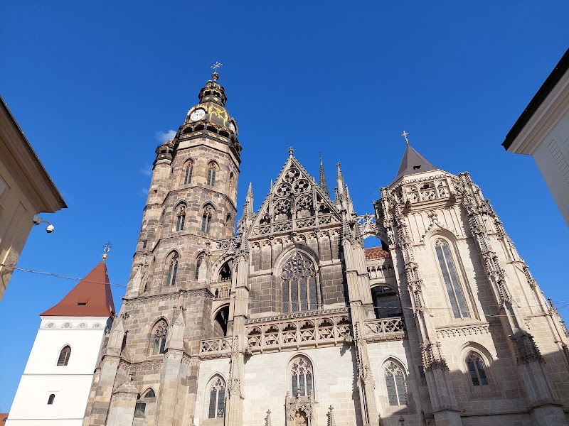 Visit St. Elisabeth Cathedral - Košice - Slovakia - booked ai