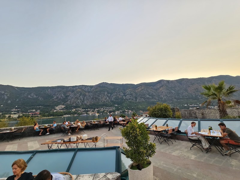 Historic Boutique Hotel Cattaro - Kotor - Montenegro - booked ai
