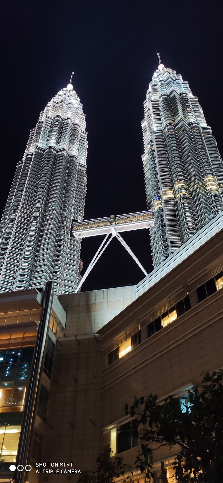 Petronas Twin Towers - Kuala Lumpur - Malaysia - booked ai