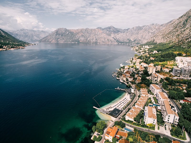 HUMA Kotor Bay Hotel and Villas - Dobrota - Montenegro - booked ai