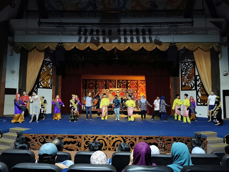Explore Sarawak Cultural Village - Kuching - Malaysia - booked ai